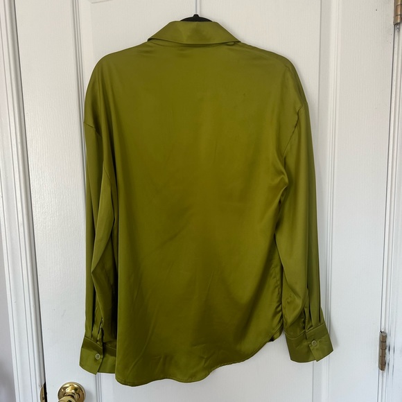 Bright green button down shirt in a size s/m by et clet for sale! - Picture 15 of 16